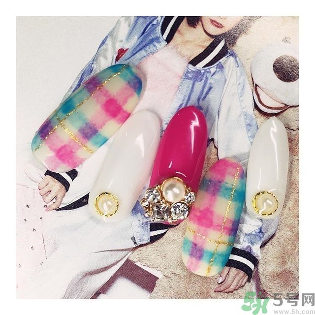 情人節你不能缺少的可愛美甲