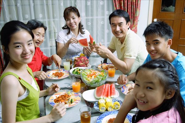 為什么我13歲腋下長(zhǎng)毛了還有狐臭？13歲長(zhǎng)腋毛有狐臭怎么辦？