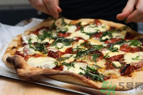 誰說吃pizza會(huì)變胖？瑪格麗特披薩 不會(huì)變胖的披薩吃法
