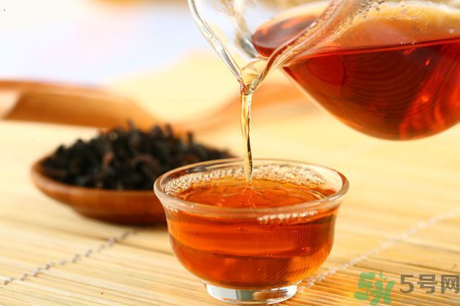 春天喝紅茶好不好？春天喝紅茶還是喝綠茶好呢？