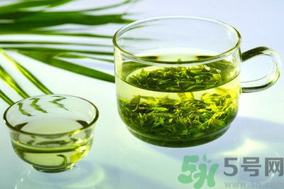 春天喝紅茶好不好？春天喝紅茶還是喝綠茶好呢？