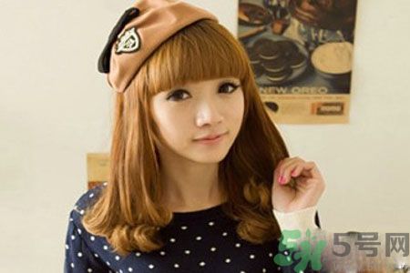 臉大的女生適合短發嗎？臉大的女生適合什么發型？