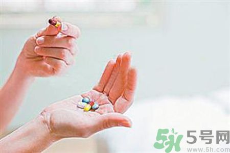 喉嚨發(fā)炎怎么辦？喉嚨發(fā)炎吃什么好得快？