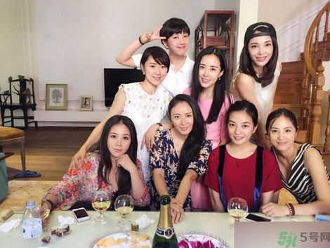 同學(xué)會(huì)有必要參加嗎？參加同學(xué)會(huì)該穿什么衣服？
