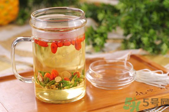 眼睛干澀怎么辦？眼睛干澀吃什么好？