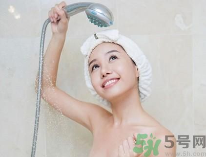經期可以洗澡嗎？經期可以洗頭嗎？