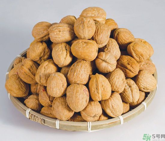 胡桃可以減肥嗎？吃胡桃有什么好處？