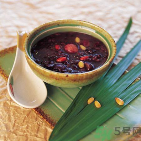 補(bǔ)血的粥有哪些？補(bǔ)血的粥怎么做？