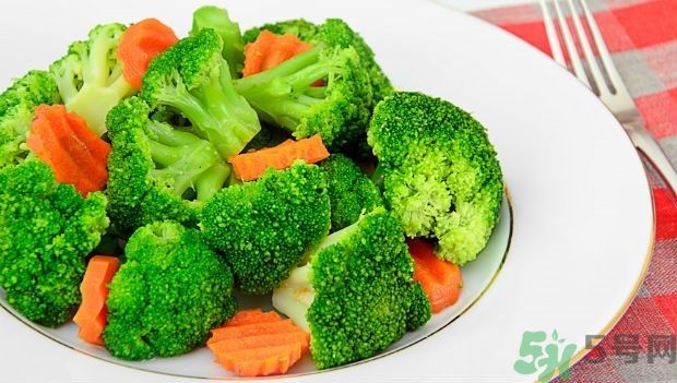 微波爐可以做青菜嗎？微波爐做青菜有營養嗎？