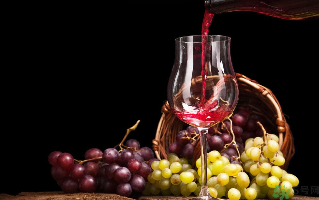 痛風(fēng)可以喝紅酒嗎？痛風(fēng)喝紅酒好嗎？