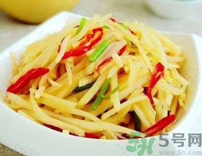 土豆皮變綠還可以吃？土豆發青吃了會中毒嗎？