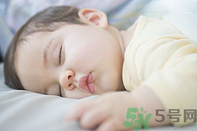 睡眠不足會臉色發黃嗎？睡眠不足有什么危害？