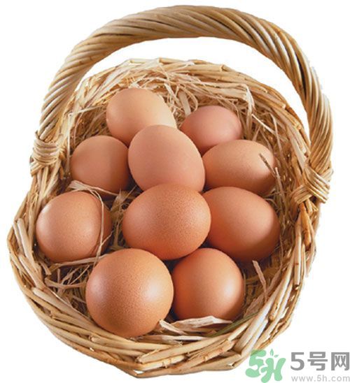 發燒時可以吃雞蛋嗎？發燒時吃雞蛋會加重發燒嗎？