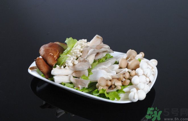 蘑菇能生吃嗎？蘑菇生吃會中毒嗎？