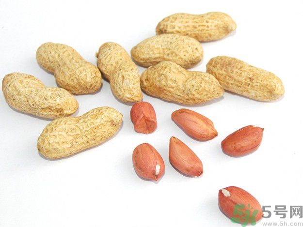 花生可以美白牙齒嗎？怎么用花生美白牙齒？
