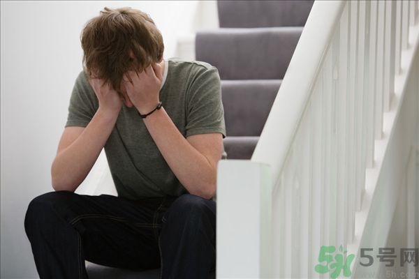 一生氣就流眼淚是怎么回事？生氣流淚怎么辦？