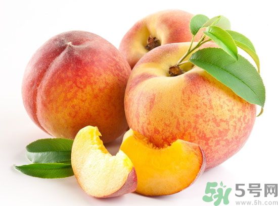 桃子吃多了容易便秘嗎？桃子吃多了會肚子疼嗎？