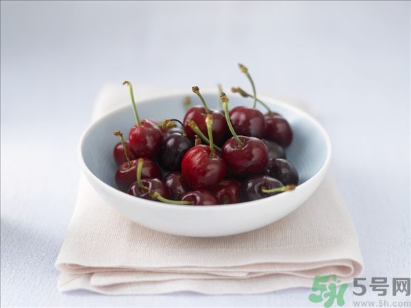 來月經(jīng)能吃櫻桃嗎？經(jīng)期吃櫻桃好嗎？