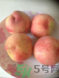 寶寶可以吃桃子嗎？寶寶吃桃子好不好？