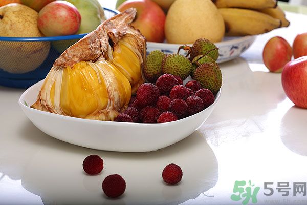 吃楊梅過敏怎么辦？楊梅過敏癥狀有哪些？