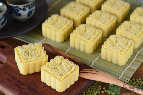 吃綠豆糕可以喝酸奶嗎？吃綠豆糕喝酸奶好不好？