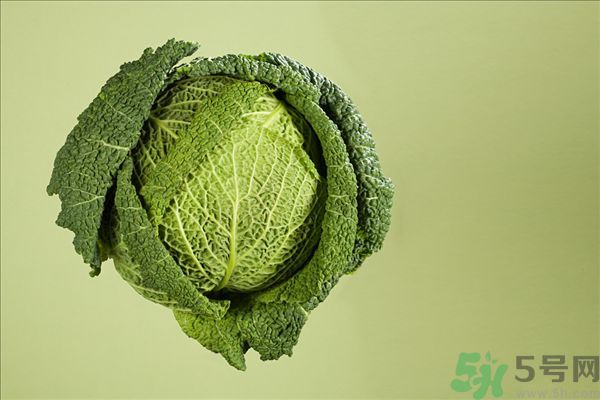 包菜外面爛了還能吃嗎？包菜里面有花可以吃嗎？