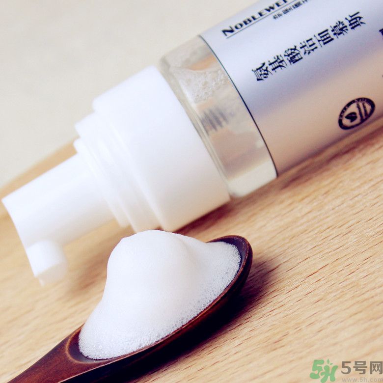 優美成分零負擔清透水感凝霜適合什么年齡？優美成分零負擔清透水感凝霜怎么樣？