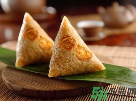 吃粽子時可以就大蒜嗎？粽子可以和大蒜一起吃嗎？