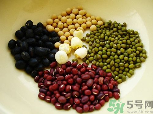 紅豆和黑豆可以一起煮嗎?紅豆和黑豆可以一起打豆漿嗎
