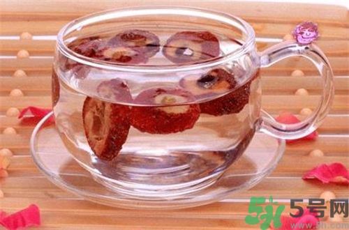 山楂枸杞一起泡水喝好嗎？山楂枸杞一起泡水喝有什么好處？