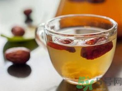 山楂紅棗一起泡水喝好嗎？山楂紅棗一起泡水喝有什么好處？