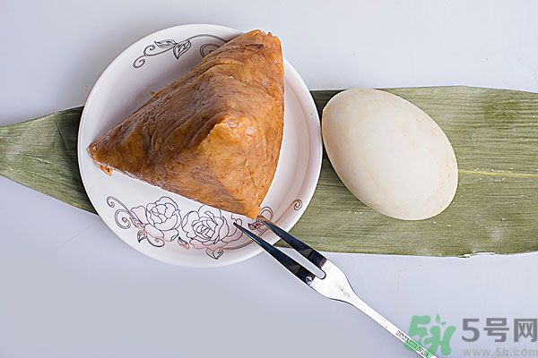 吃粽子不消化怎么辦？吃粽子肚子脹痛屁響個不停？