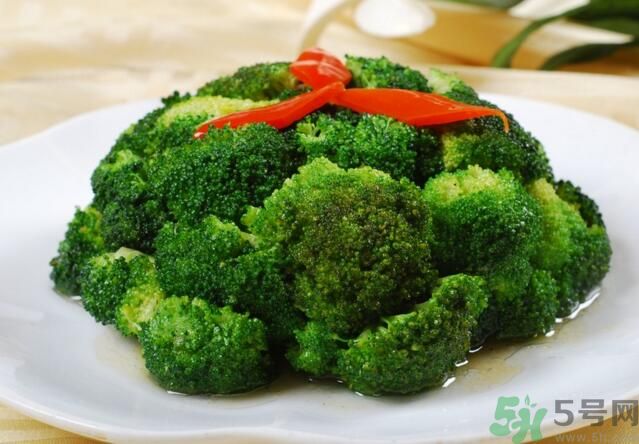 吃西蘭花可以豐胸嗎？吃西蘭花有豐胸作用嗎？