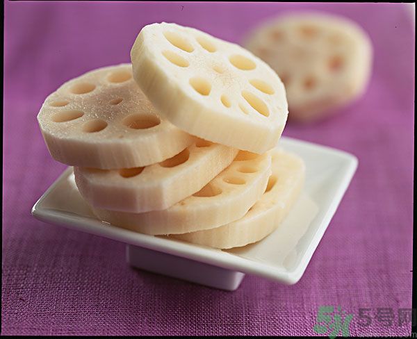 蓮藕里面的泥怎么清理？蓮藕里面的泥巴怎么洗？