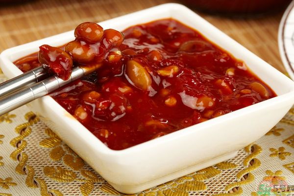 豆瓣醬的做法？豆瓣醬和黃豆醬的區別？