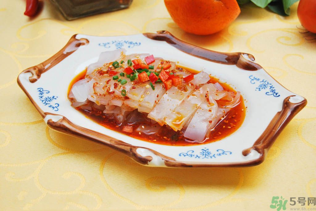 豆瓣醬的做法？豆瓣醬和黃豆醬的區別？