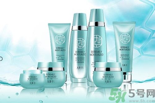 中學(xué)生可以用化妝品嗎？中學(xué)生用化妝品好嗎？