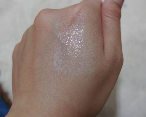 美寶蓮夢(mèng)幻奇跡控油透潤持妝乳怎么樣？好用嗎？