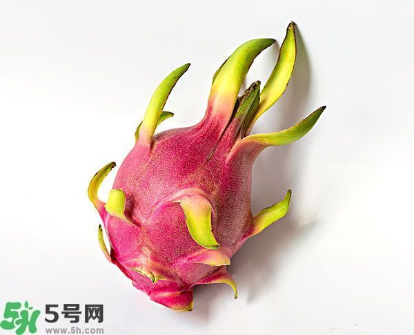 火龍果外面發霉了里面還能吃么？火龍果外皮爛了還能吃嗎？