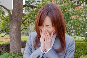 打噴嚏真的是有人在想你嗎？打噴嚏是有人罵你嗎？