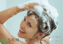 夏天一天洗幾次澡比較好？夏天一天洗幾次澡比較養(yǎng)生？