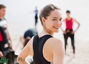 浮潛是什么意思？深潛和浮潛有什么區別？?