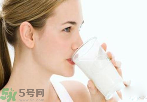 羊奶是酸性還是堿性？羊奶是堿性嗎？