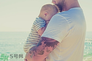 洗紋身要多久才能洗掉？洗紋身后多久能沾水？