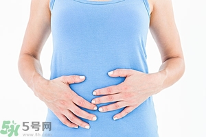 第一次來月經什么感覺？第一次來月經什么反應？