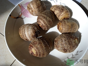 吃芋頭有什么好處和壞處？芋頭的營養價值與禁忌