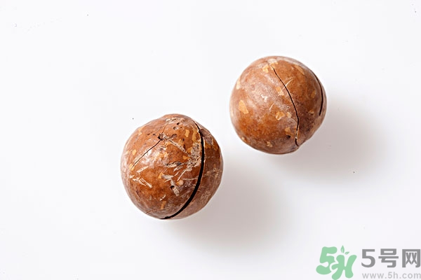 夏威夷果吃多了會怎么樣？夏威夷果吃了會長胖嗎？