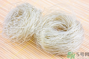 米線和米粉有什么區別？米粉要泡多久才能炒？