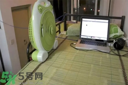 夏天睡涼席好嗎？夏天睡涼席好不好？