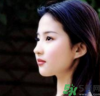 杏仁眼是什么樣的？杏仁眼怎么畫眼線？